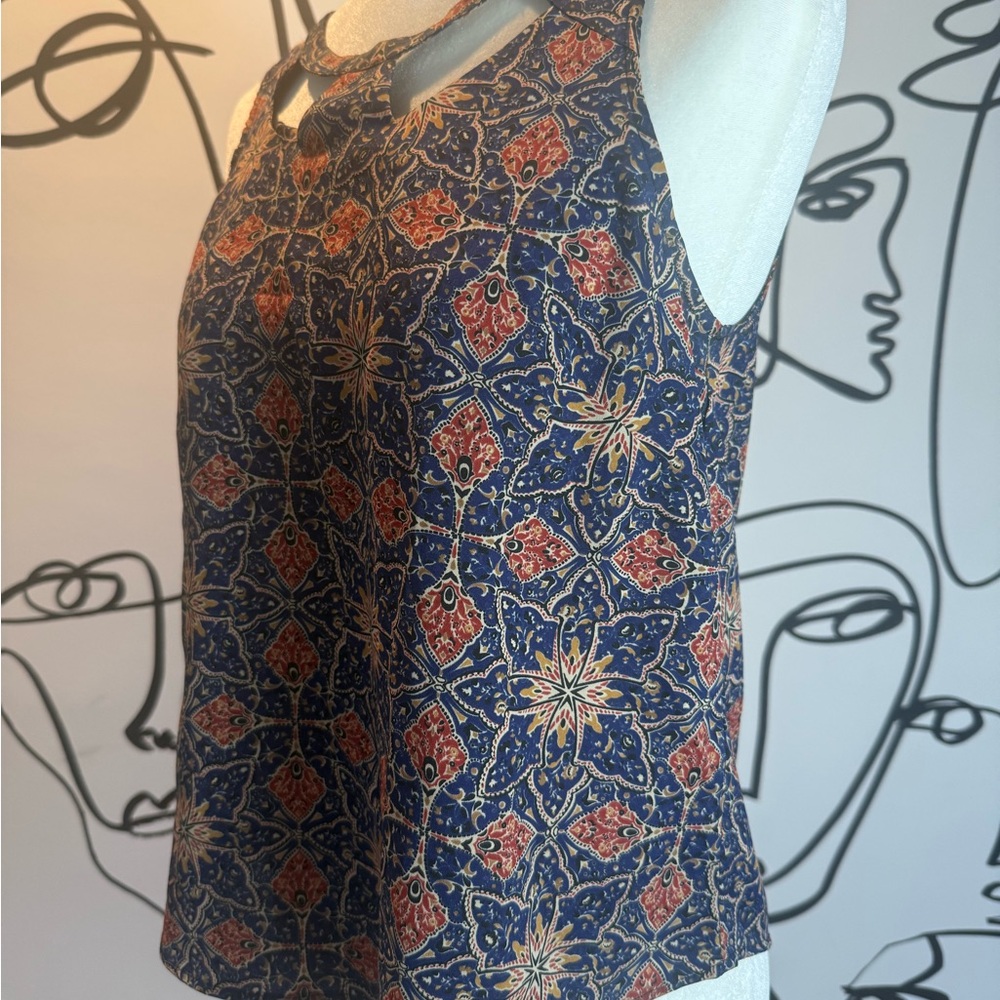 Lush Multicolor Patterned Fabric - Picture 2 of 5